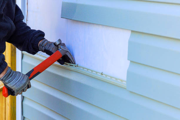 Reliable Emergency Siding Repair contractor in Duvall, WA by Squared Siding